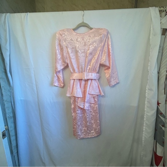 Vintage 80s All That Jazz Pink Peplum Dress w/ Belted Bow | Size 3/4 🇺🇸 - Picture 10 of 11